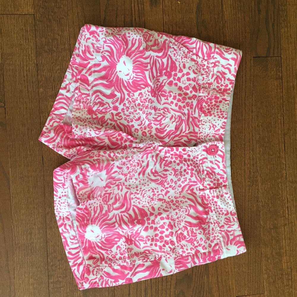 Lilly Pulitzer Short size 2